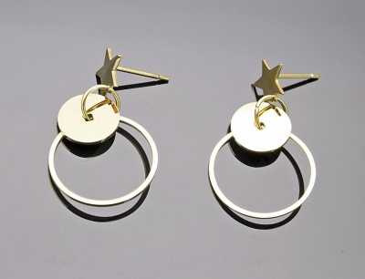 Kolczyki gwiazdy z kółkiem
