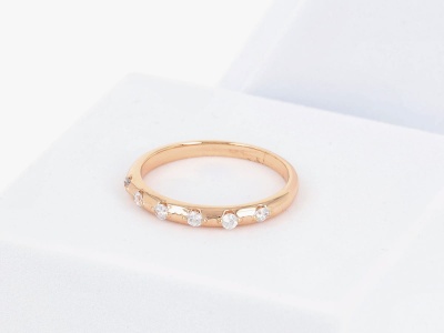 Obrączka z cyrkoniami