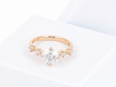 Pierścionek oczko kryształ