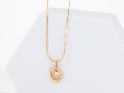 Naszyjnik  z zawieszką