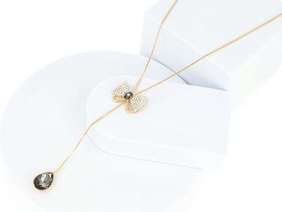 Naszyjnik długi kokarda