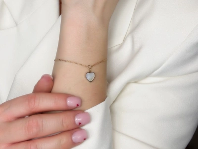 Bransoleta serce masa perłowa