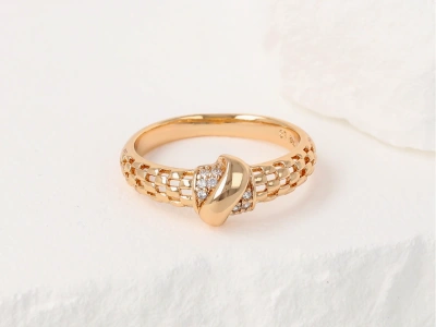 Pierścionek ażurowy z cyrkoniami