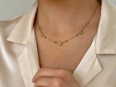 Naszyjnik kwiatki kulki