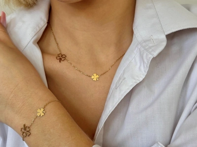 Bransoleta koniczyna ażur i pełna