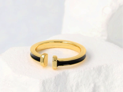 Pierścionek emalia sztabka złota (1)