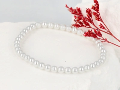 Bransoleta biała perła 4 mm