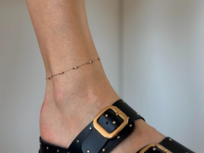 Bransoleta na nogę koraliki 