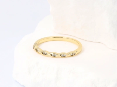 Pierścionek cienki wzór