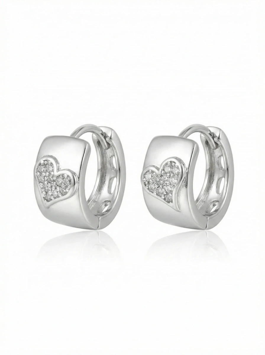 Kolczyki rodowane szerokie kółka z cyrkoniowymi sercami
